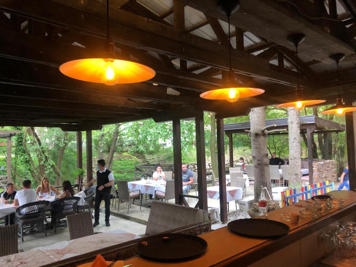 Garni Hotel Vir Vrnjačka Banja Exteriör bild