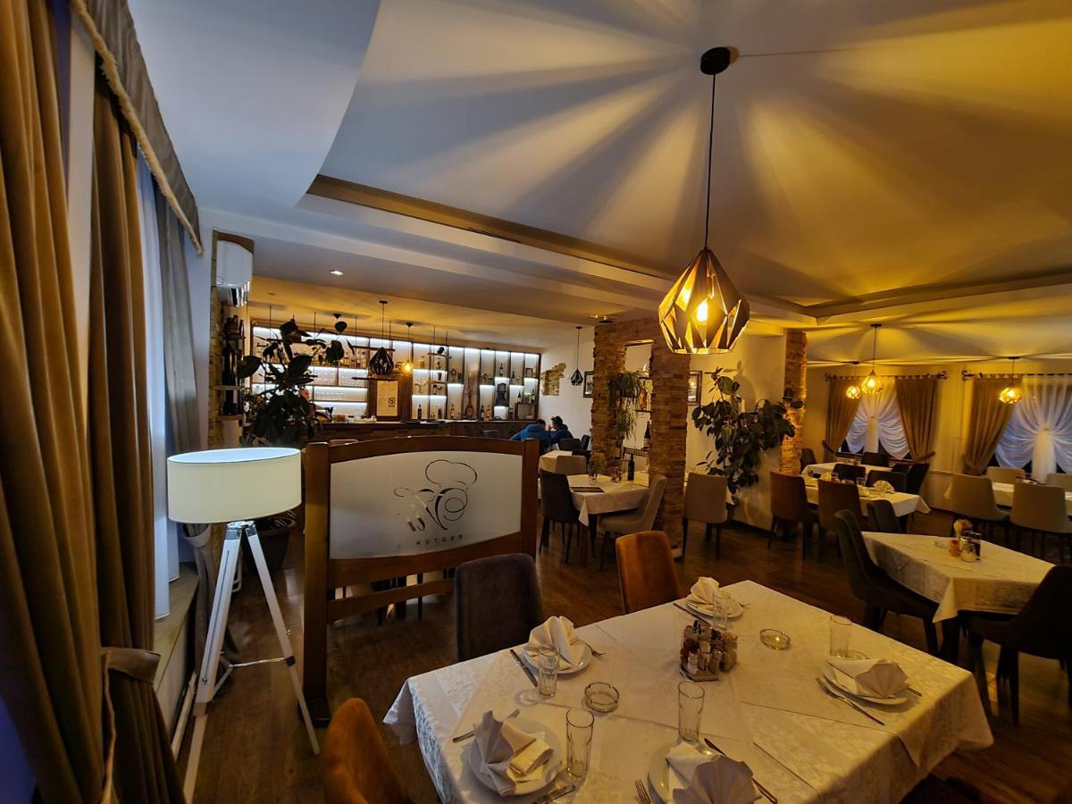 Garni Hotel Vir Vrnjačka Banja Exteriör bild