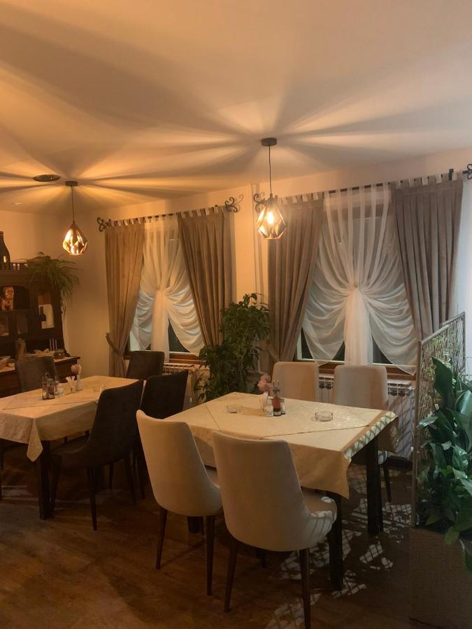 Garni Hotel Vir Vrnjačka Banja Exteriör bild